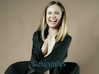 Roxysmiles